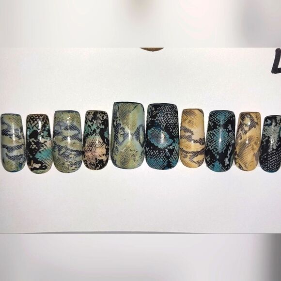 Soldddd Hand crafted custom print 10pc short acrylic press on nails sz Large - Picture 5 of 5